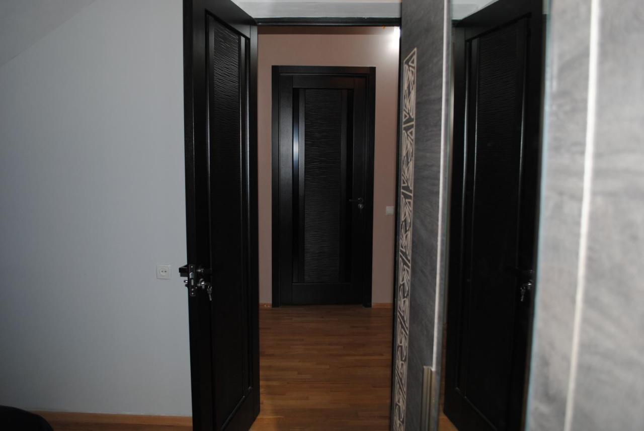 Family Guesthouse - Macharashvili Tbilisi Esterno foto
